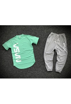 Весенний костюм