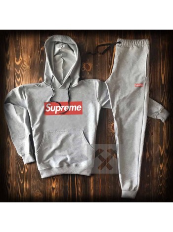 Серый спортивный костюм Supreme